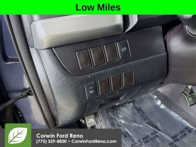 Used 2014 Toyota Highlander XLE image 10