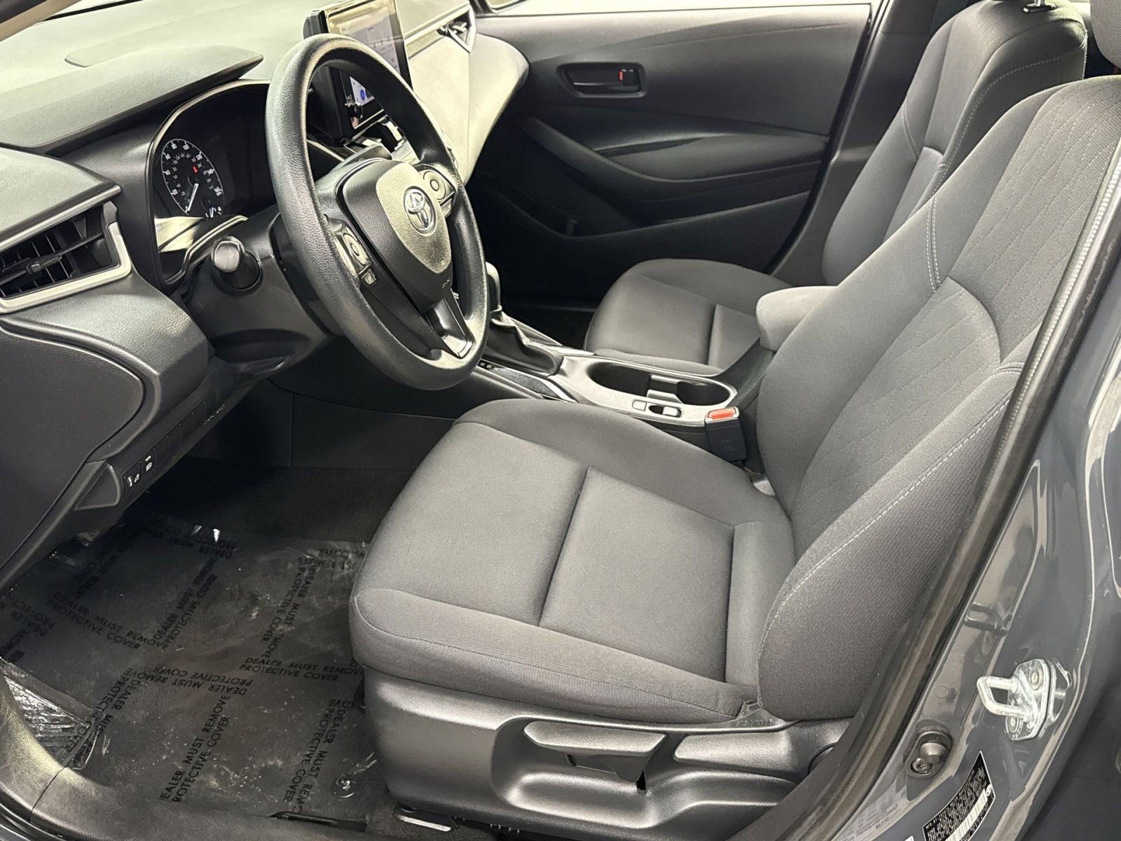 Used 2023 Toyota Corolla LE image 2