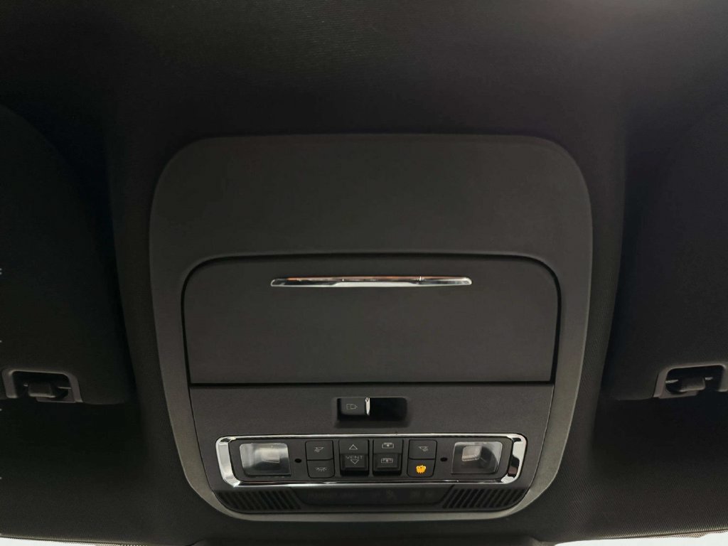 Used 2023 Ford F150 Lariat w/ Equipment Group 502A High AWD/4WD image 25