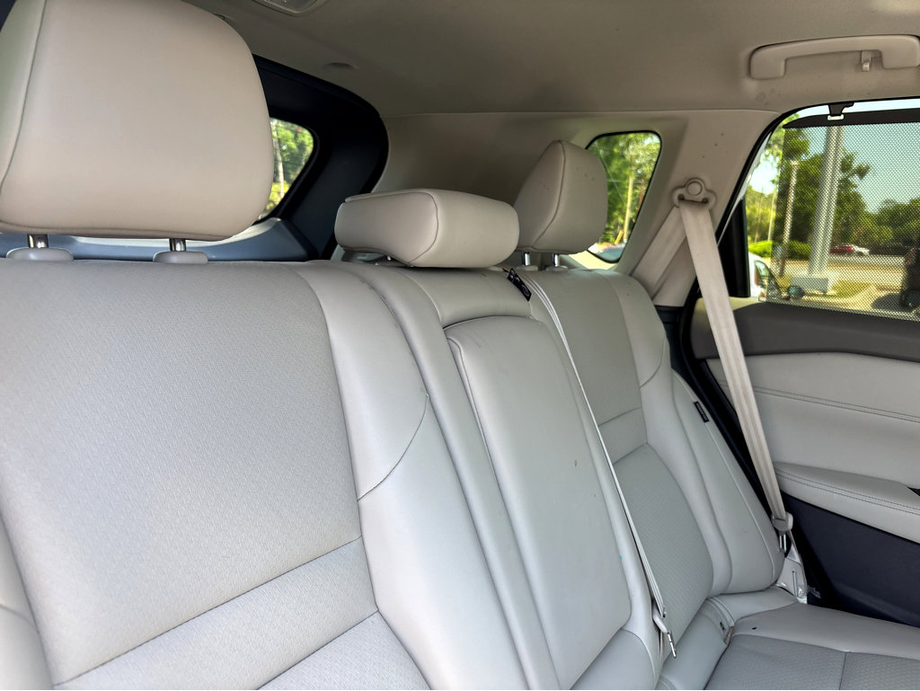 Used 2025 Nissan Rogue SV w/ SV Premium Package image 14