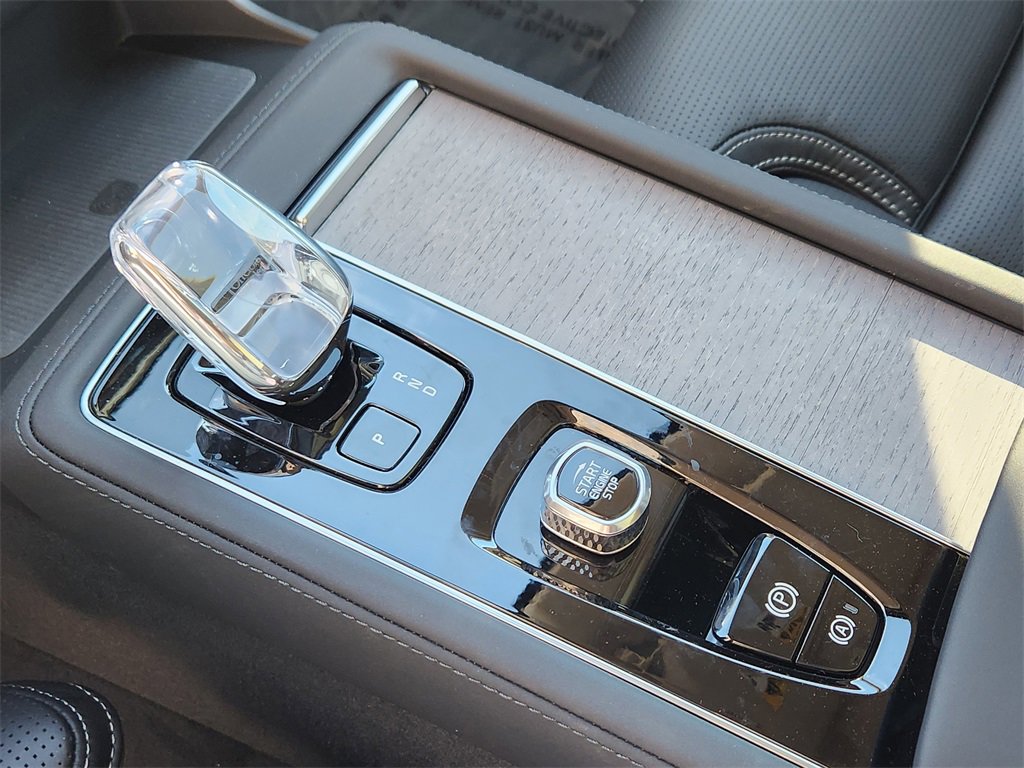 New 2026 Volvo XC90 B6 Ultra w/ Lounge Package image 24