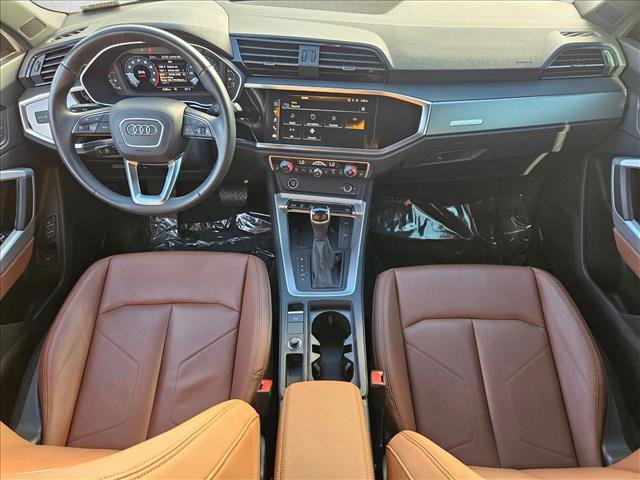 Used 2024 Audi Q3 2.0T Premium image 24