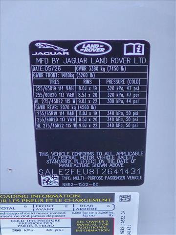 New 2026 Land Rover Defender 130 X-Dynamic SE AWD/4WD image 17