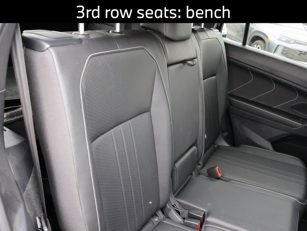 Certified 2023 Volkswagen Tiguan SE R-Line FWD image 17