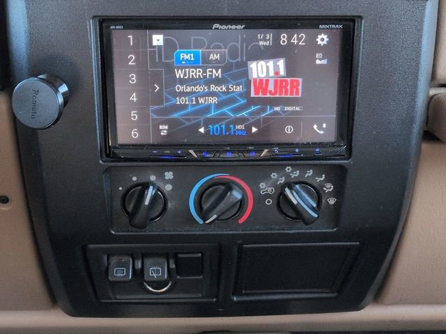 Used 2002 Jeep Wrangler Sahara AWD/4WD image 18