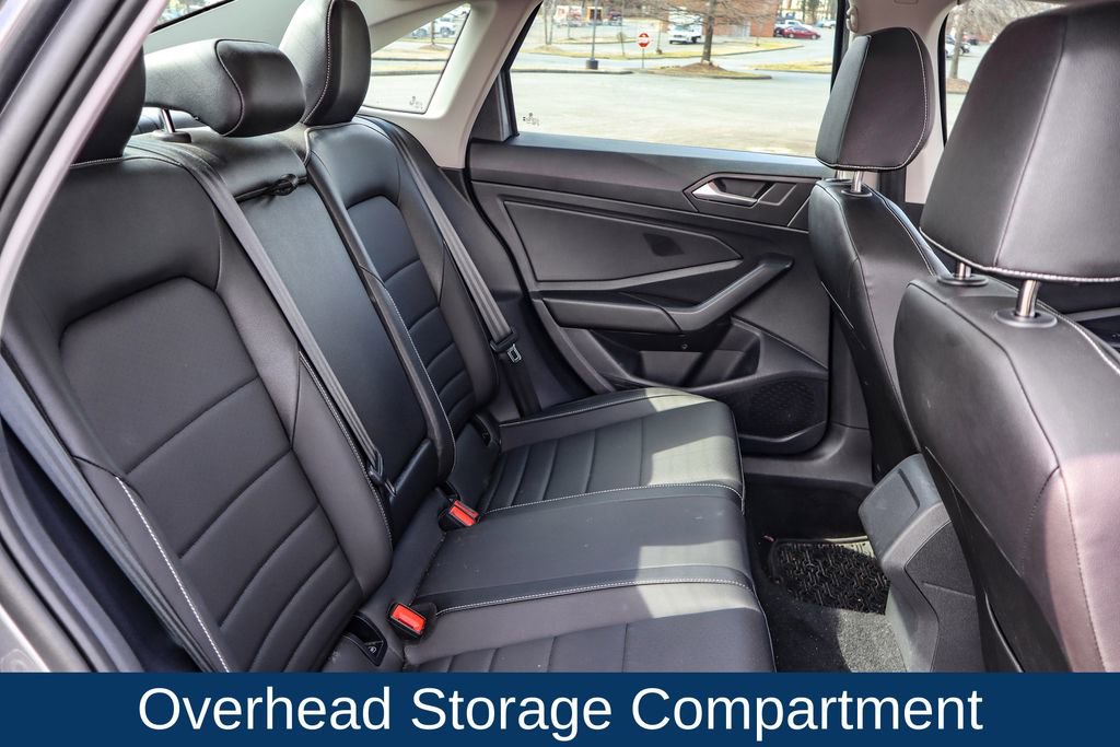 Used 2023 Volkswagen Jetta SE w/ Panoramic Sunroof Package image 17