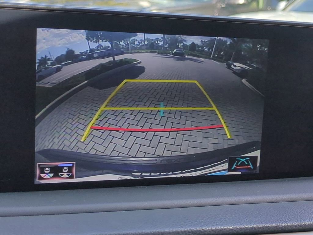 Used 2020 Lexus RX 350L FWD w/ Premium Package image 21