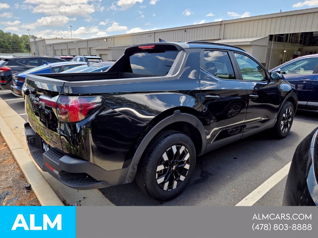 Used 2025 Hyundai Santa Cruz SEL FWD image 11