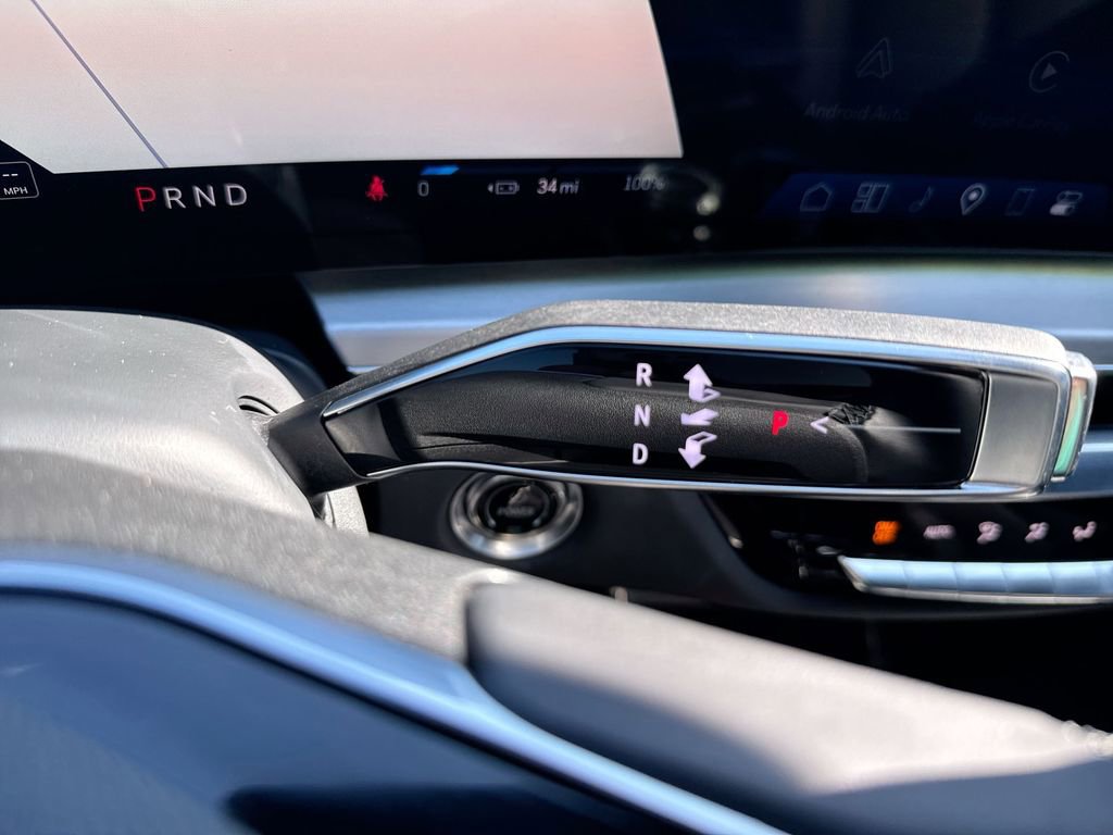 Used 2025 Cadillac Lyriq Luxury image 22