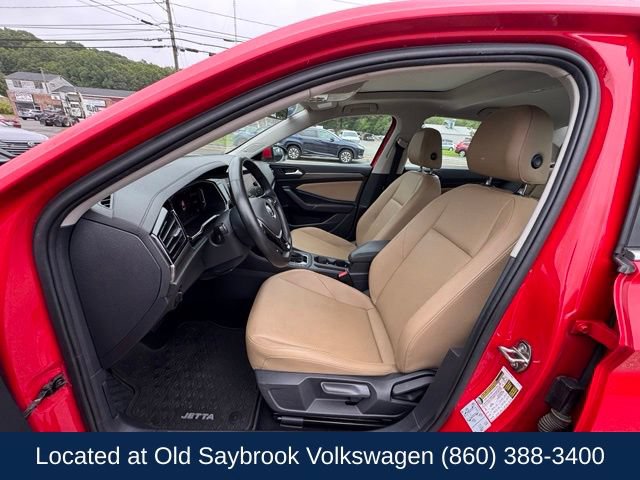 Used 2019 Volkswagen Jetta SEL w/ Cold Weather Package FWD image 28