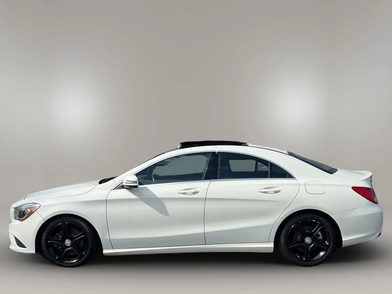 Used 2014 Mercedes-Benz CLA 250 image 6