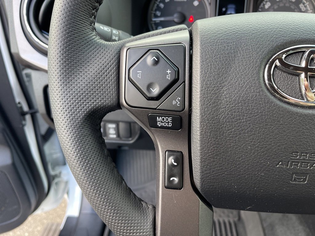 Used 2023 Toyota Tacoma TRD Sport w/ Technology Package image 20