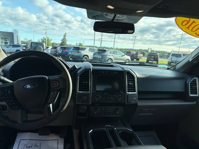 Used 2016 Ford F150 XLT w/ Equipment Group 302A Luxury AWD/4WD image 9