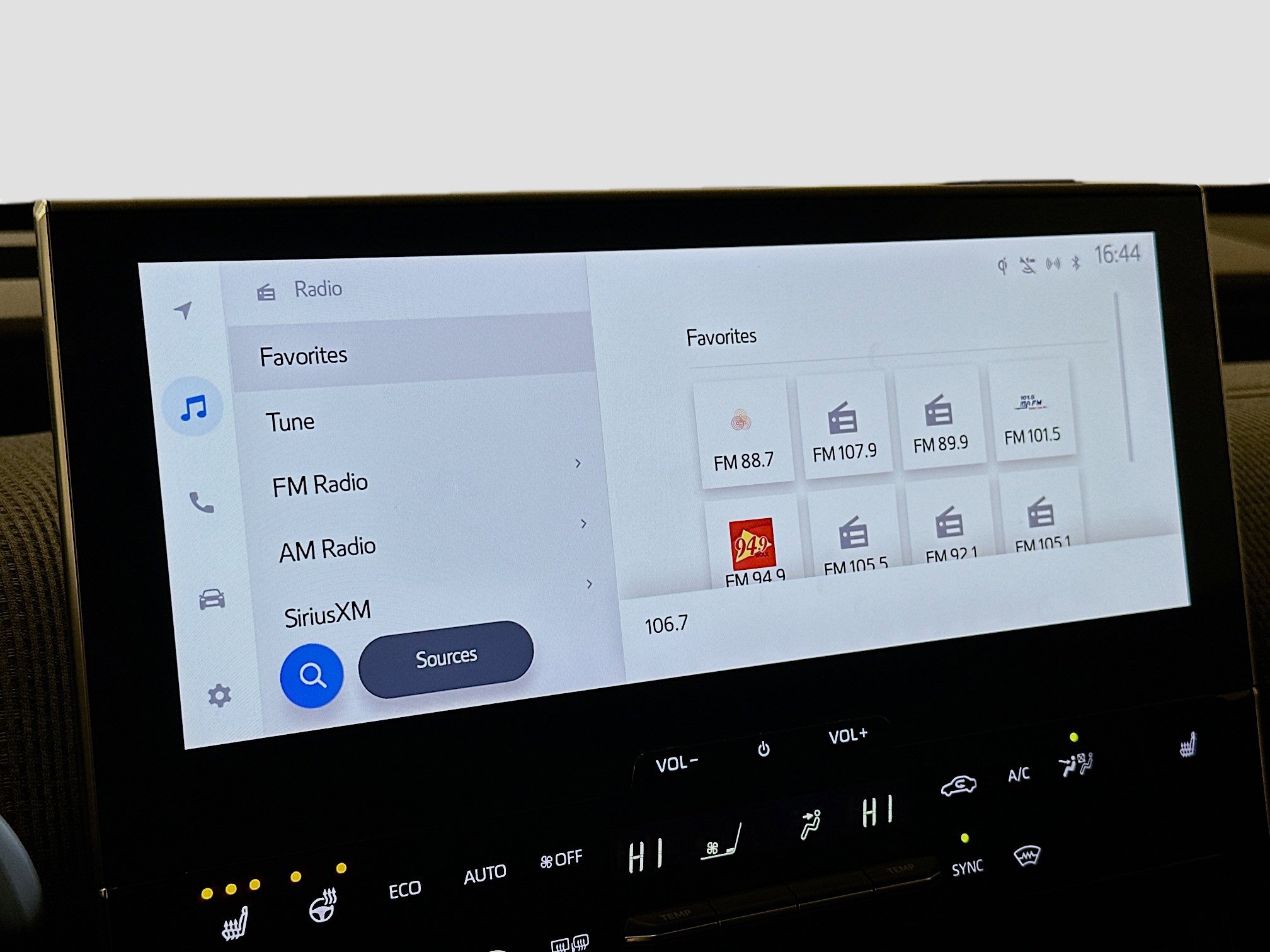 Used 2023 Subaru Solterra AWD image 21