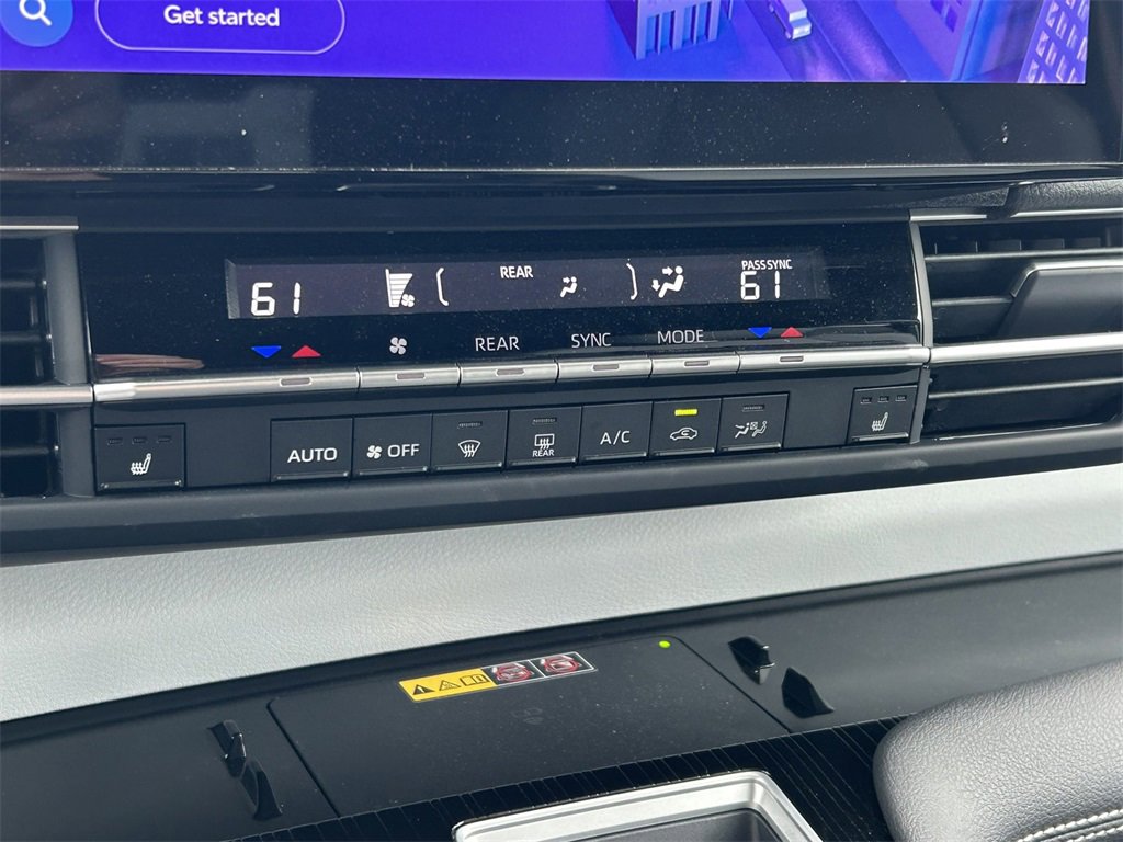 Used 2025 Toyota Sienna XSE image 37