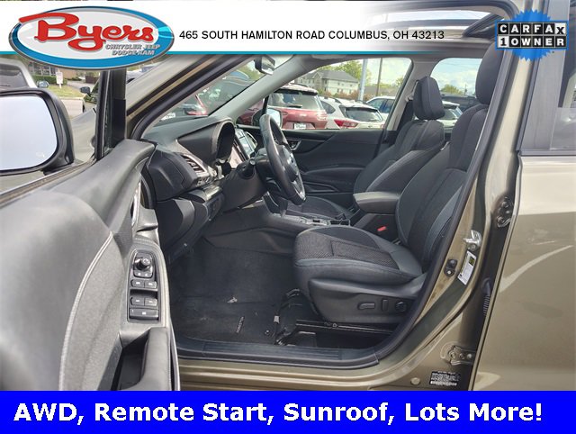 Used 2023 Subaru Forester Premium image 2