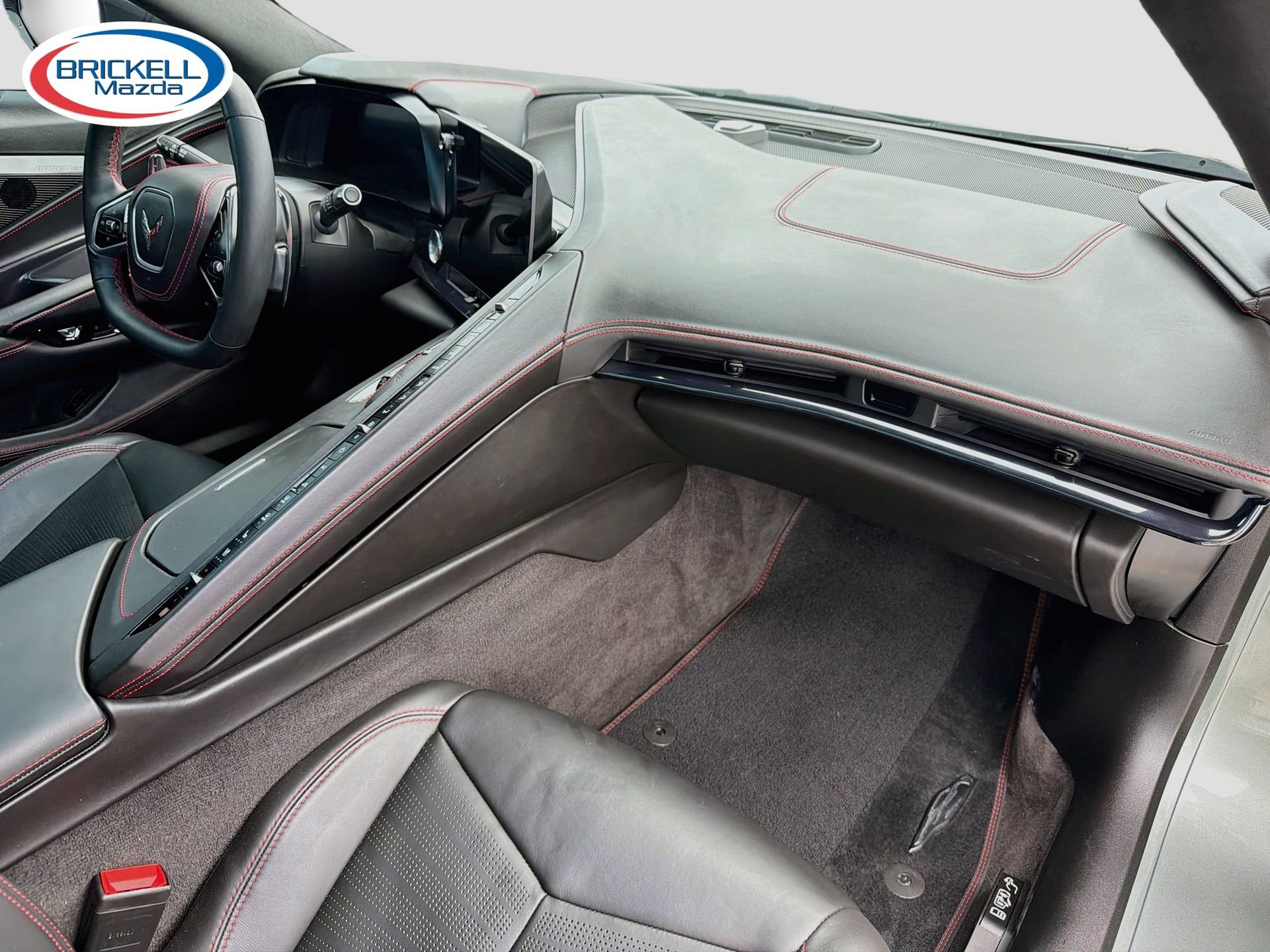 Used 2024 Chevrolet Corvette Stingray Premium Cpe w/ Body-Color Dual Roof Package RWD image 14
