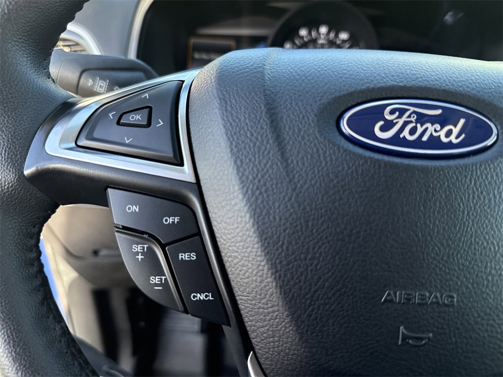 Used 2024 Ford Edge SEL image 24