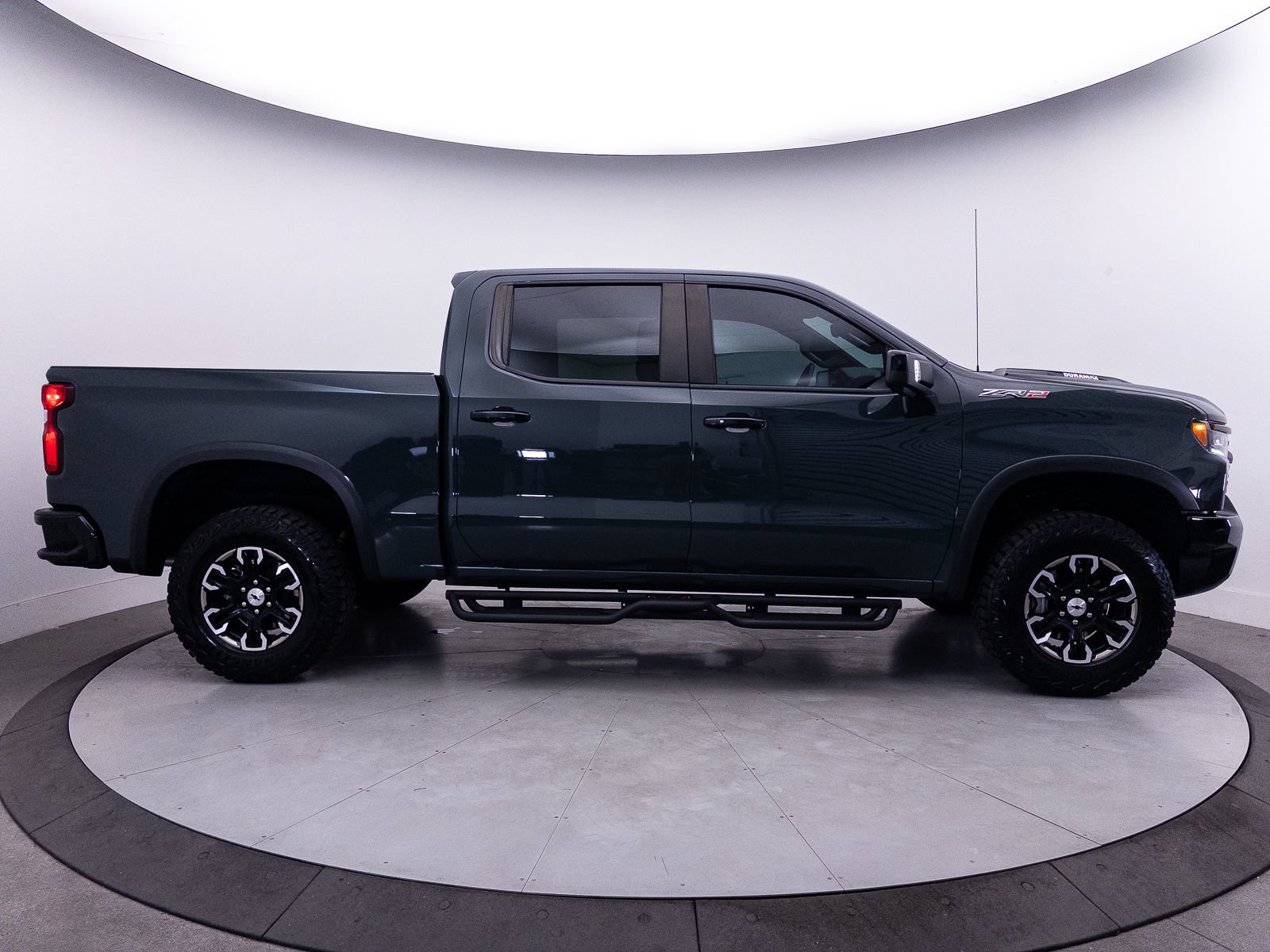 Used 2025 Chevrolet Silverado 1500 ZR2 w/ Technology Package AWD/4WD image 49