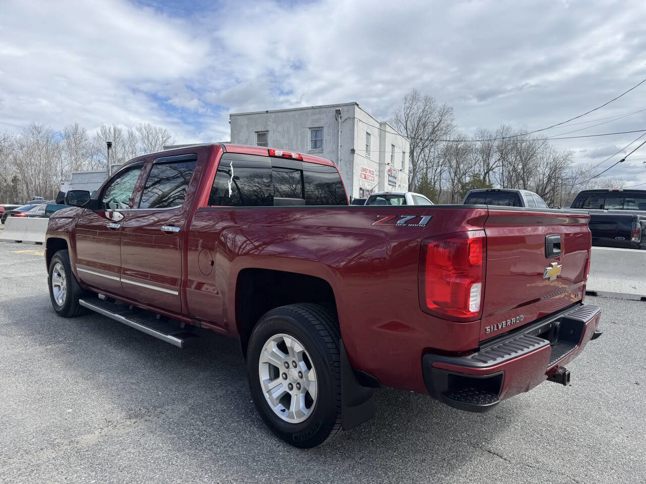 Used 2018 Chevrolet Silverado 1500 LTZ Z71 AWD/4WD image 11