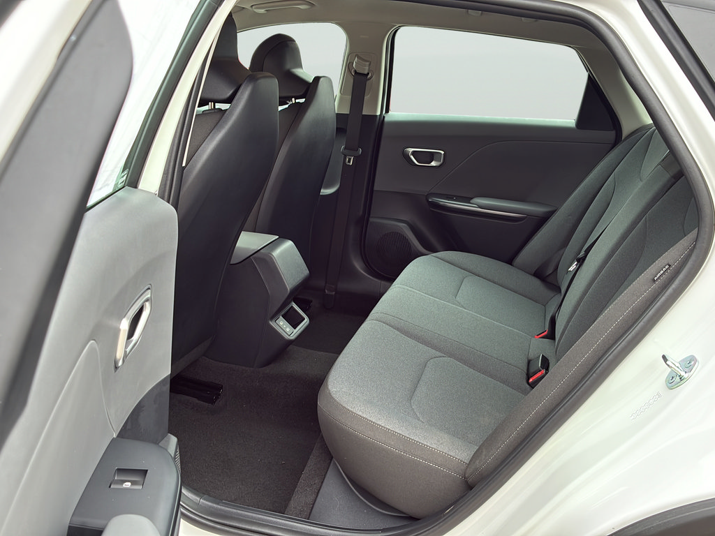 New 2026 Kia K4 FWD image 16