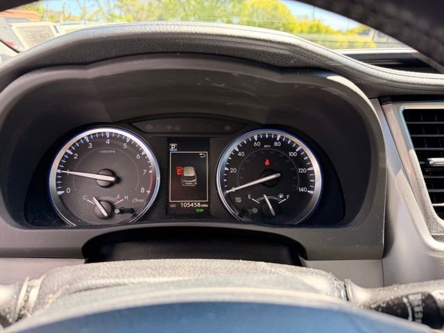 Used 2017 Toyota Highlander XLE AWD/4WD image 13