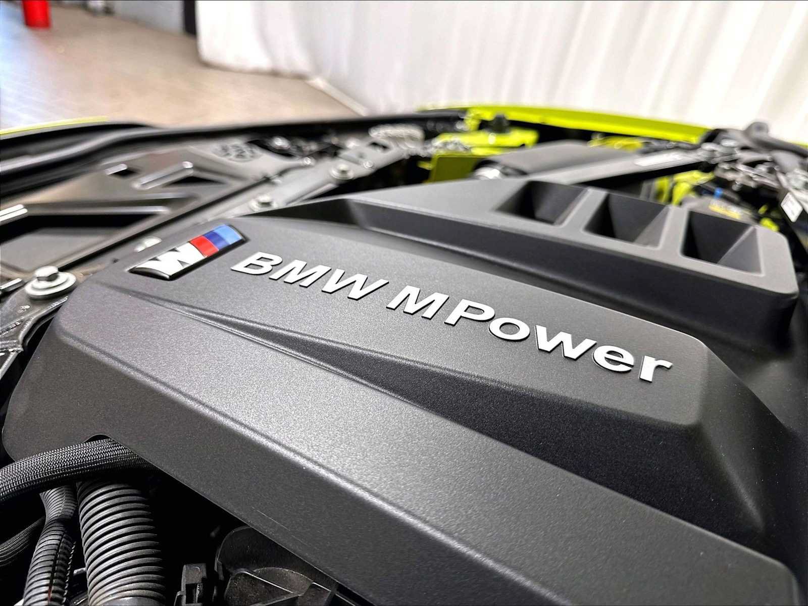 Used 2022 BMW M4 Competition w/ Executive Package RWD image 37