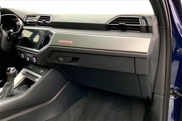 Used 2025 Audi Q3 2.0T Premium Plus image 16