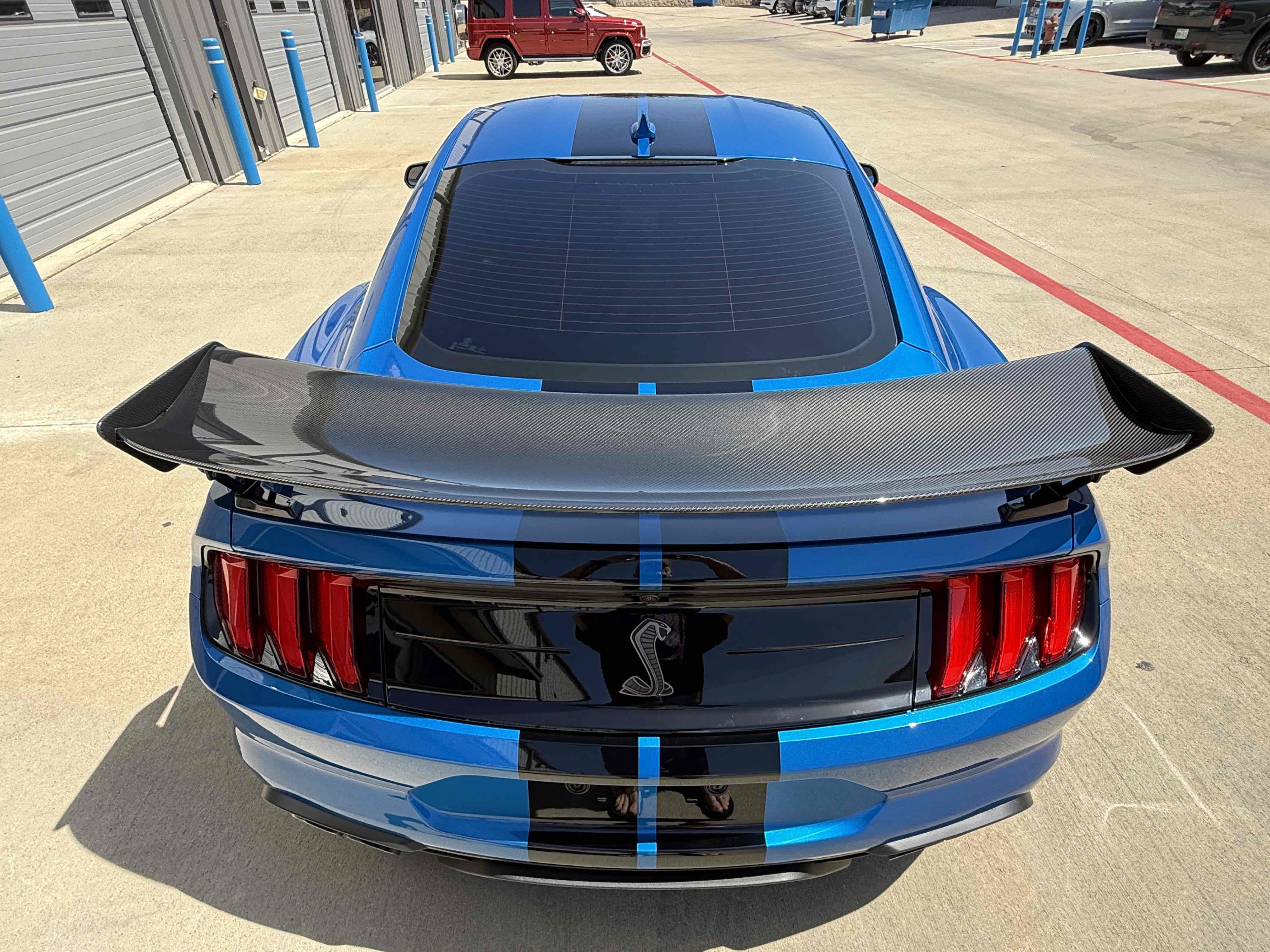 Used 2021 Ford Mustang Shelby GT500 w/ Carbon Fiber Track Pack RWD image 29