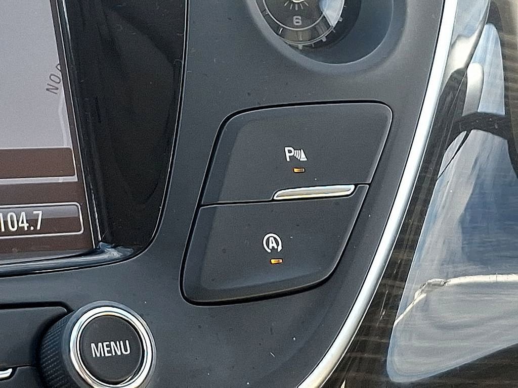 Used 2020 Buick Envision Essence image 32