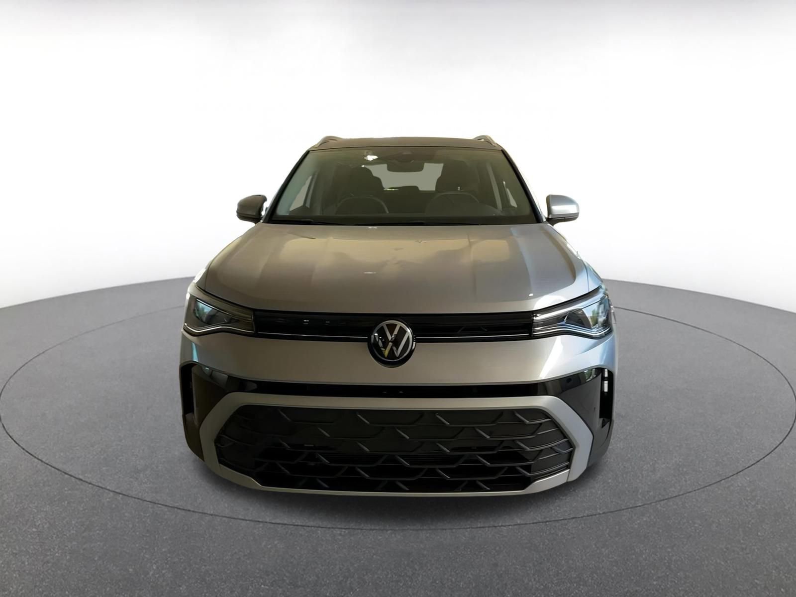 Used 2025 Volkswagen Taos SE image 7