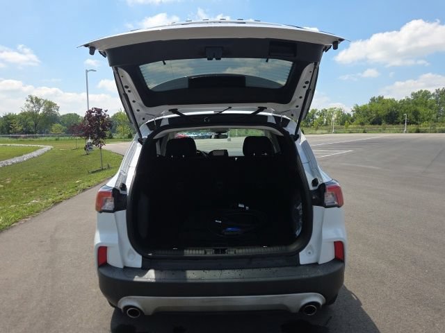 Certified 2020 Ford Escape SE FWD image 11