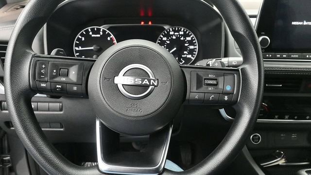 Used 2023 Nissan Rogue SV AWD/4WD image 19
