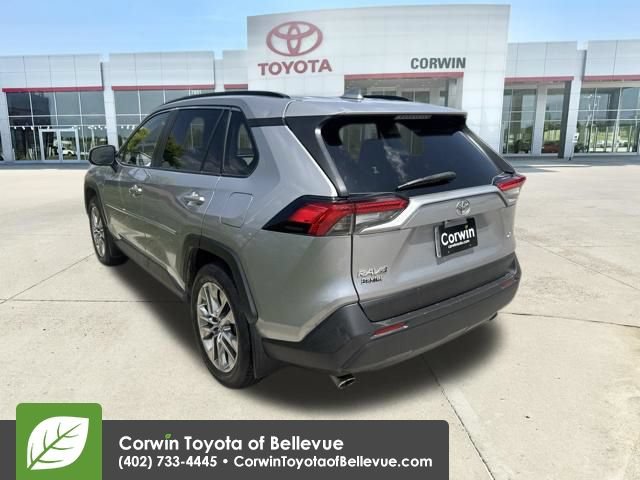 Used 2019 Toyota RAV4 XLE Premium w/ Protection Package FWD image 10