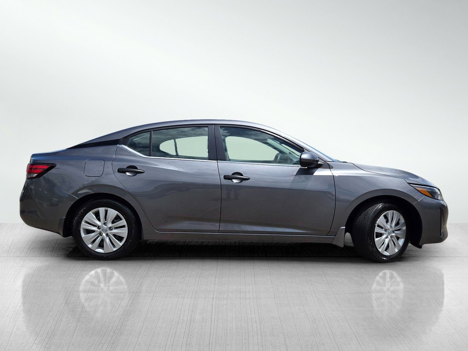 Used 2025 Nissan Sentra S FWD image 3