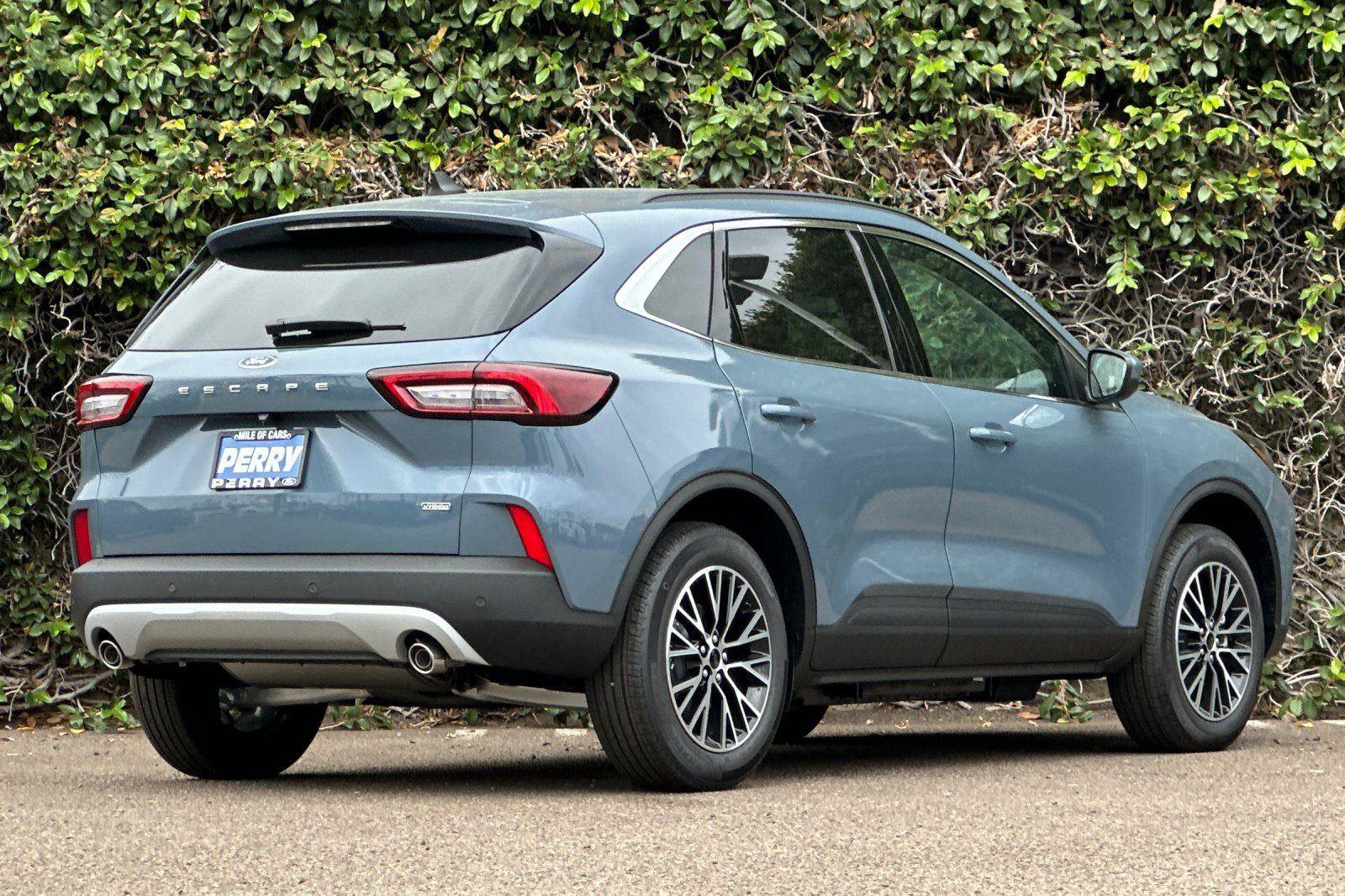 New 2025 Ford Escape SE image 4