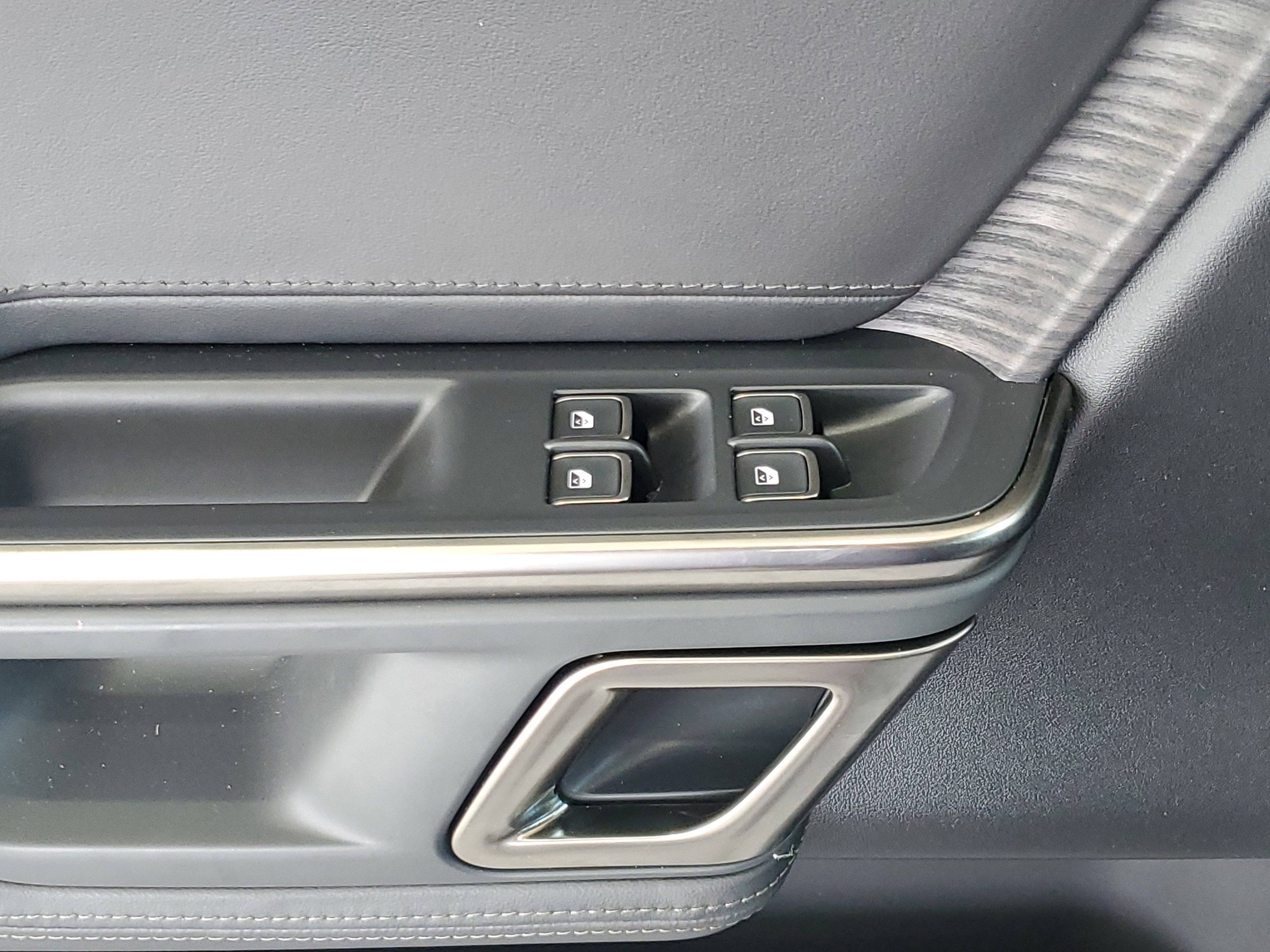 Used 2023 Rivian R1T Adventure image 17