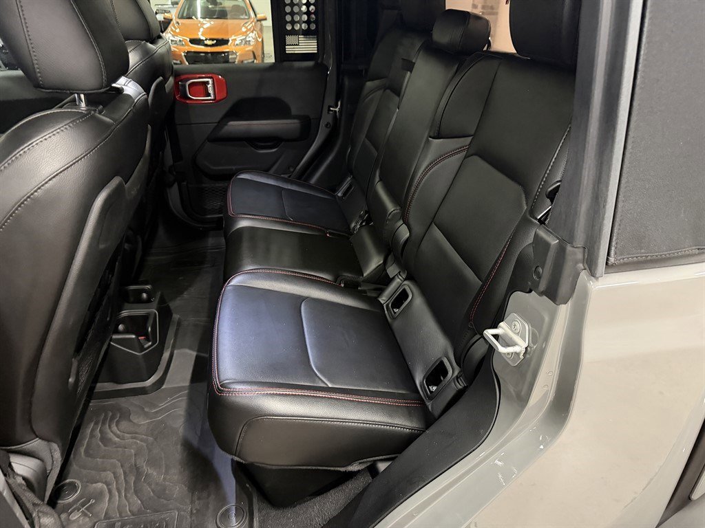 Used 2021 Jeep Gladiator Rubicon AWD/4WD image 27