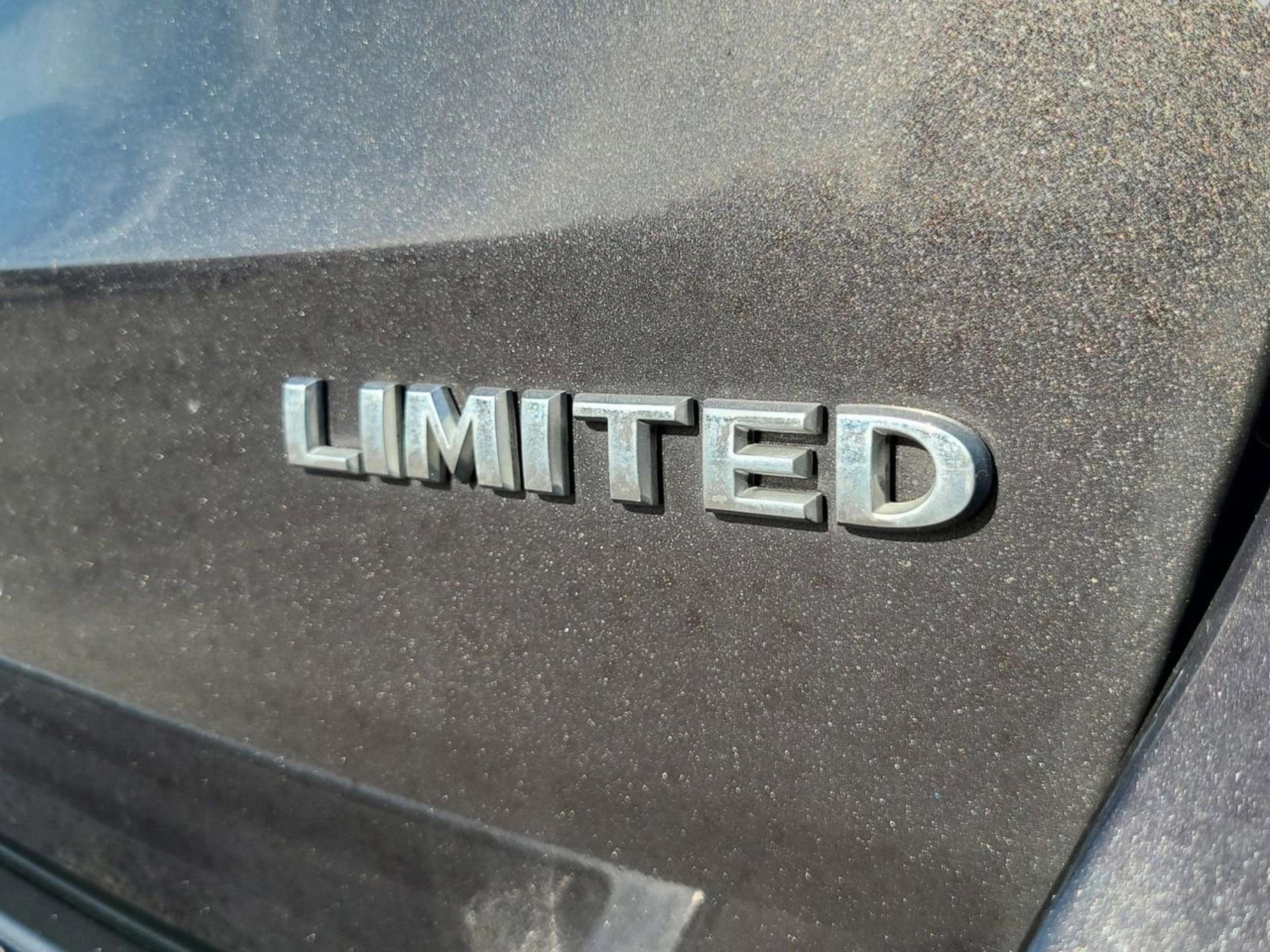 Used 2019 Jeep Grand Cherokee Limited w/ Luxury Group II image 9