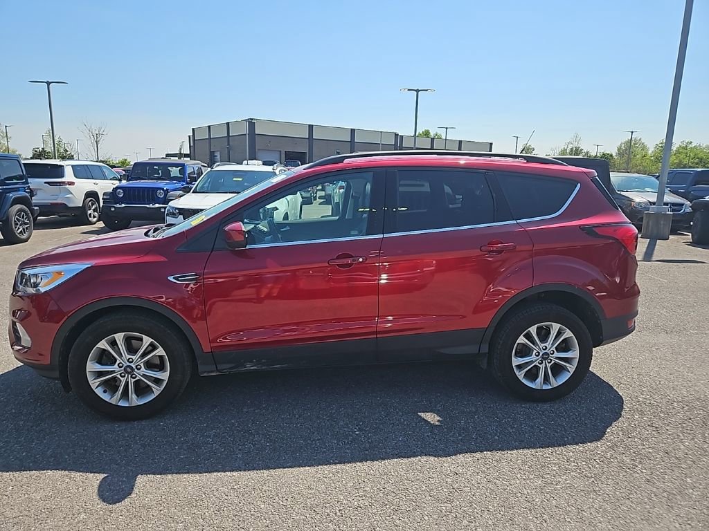 Used 2019 Ford Escape SEL image 4