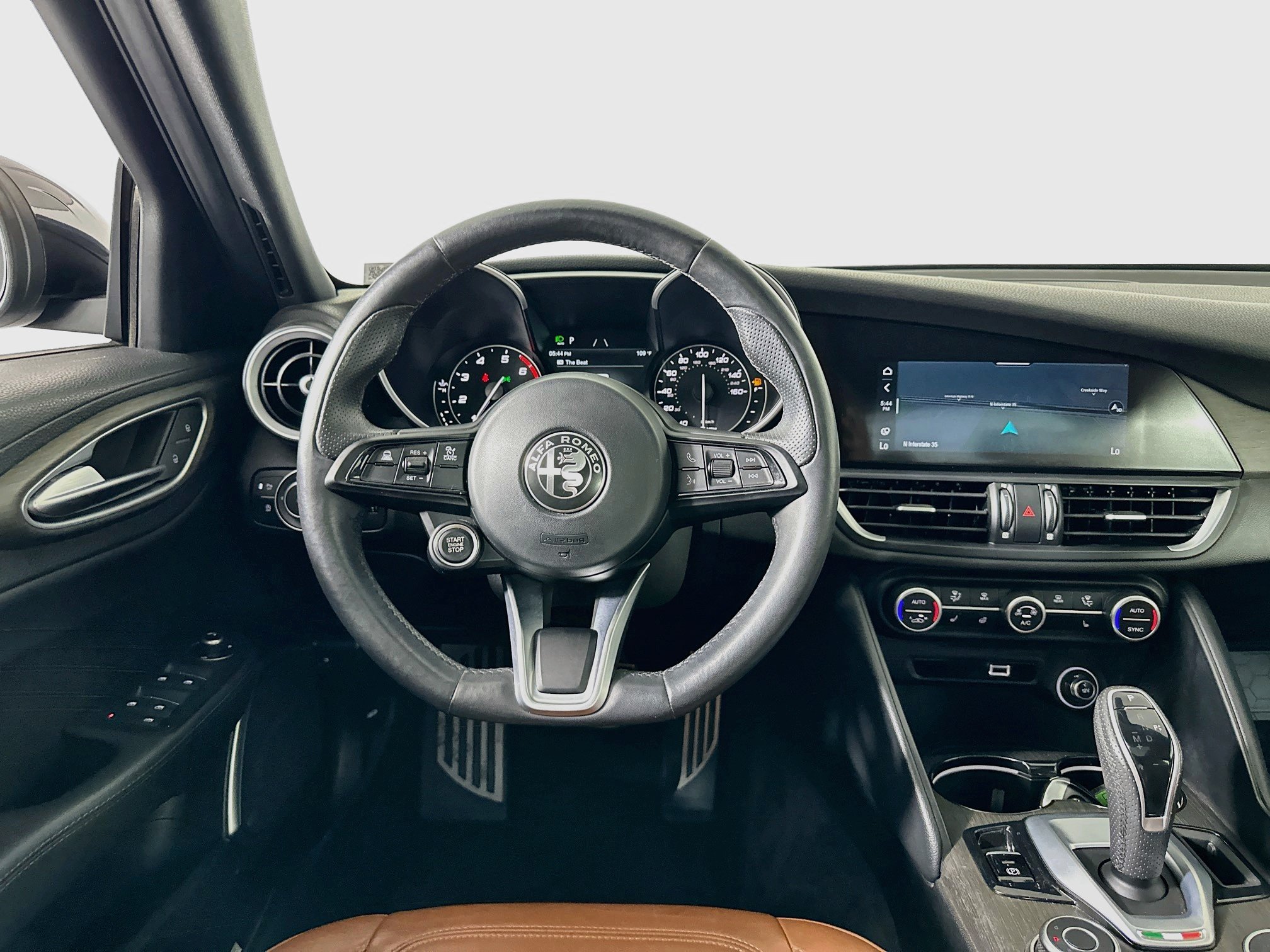 Used 2022 Alfa Romeo Giulia Ti RWD image 17