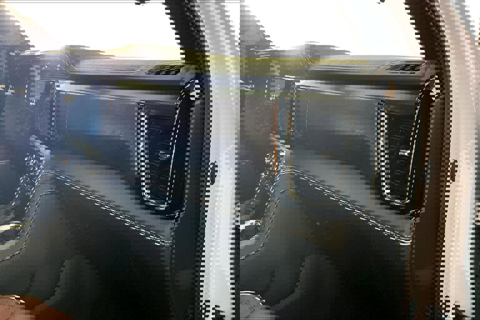 Used 2026 GMC Sierra 2500 Denali Ultimate AWD/4WD image 18