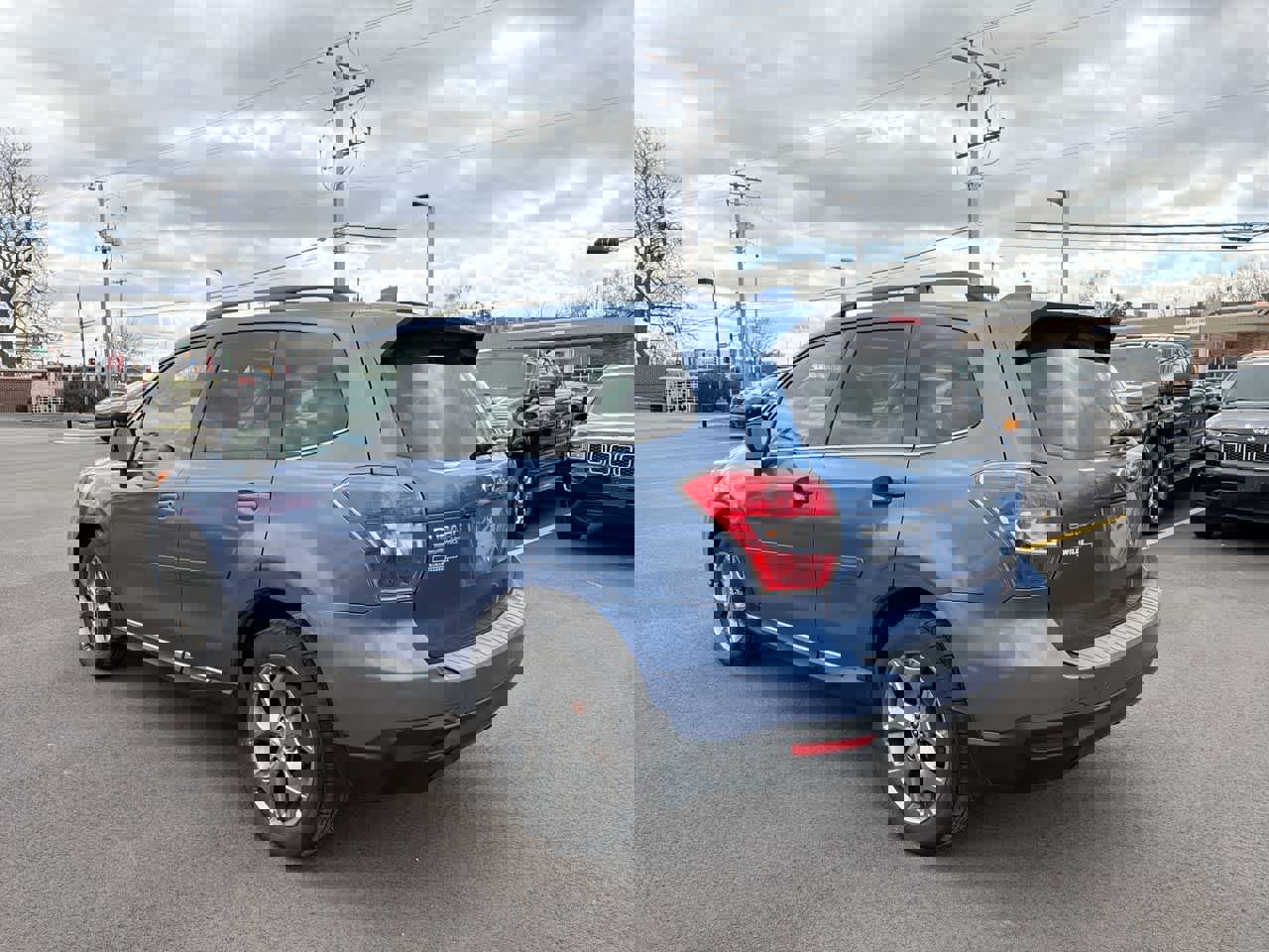 Used 2016 Subaru Forester 2.5i Touring w/ Eyesight & Navigation System image 11