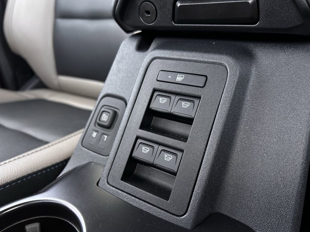 Used 2024 Ford Bronco Wildtrak image 22