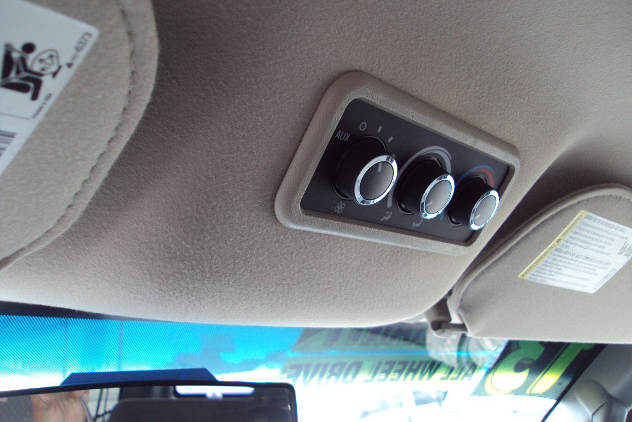 Used 2013 Chevrolet Express 1500 LT w/ LT Preferred Equipment Group AWD/4WD image 22