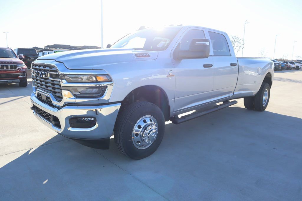 New 2026 RAM 3500 Tradesman image 10