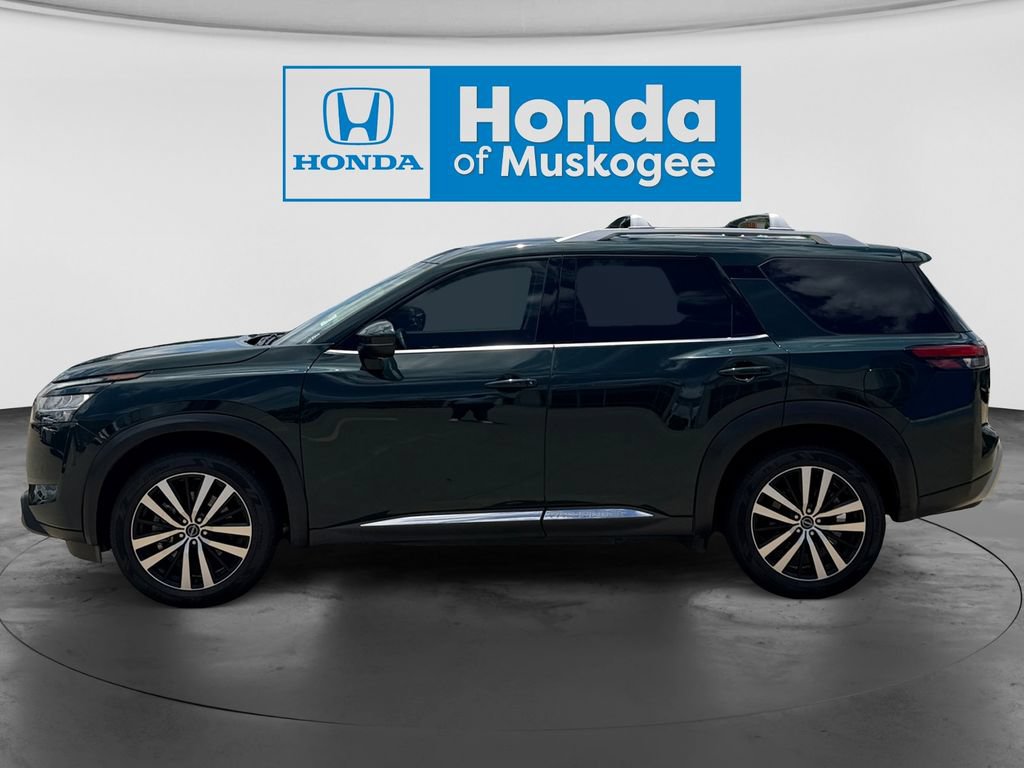 Used 2023 Nissan Pathfinder Platinum AWD/4WD image 5