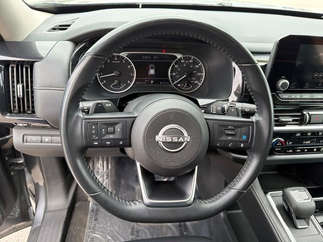 Used 2024 Nissan Pathfinder SV AWD/4WD image 13