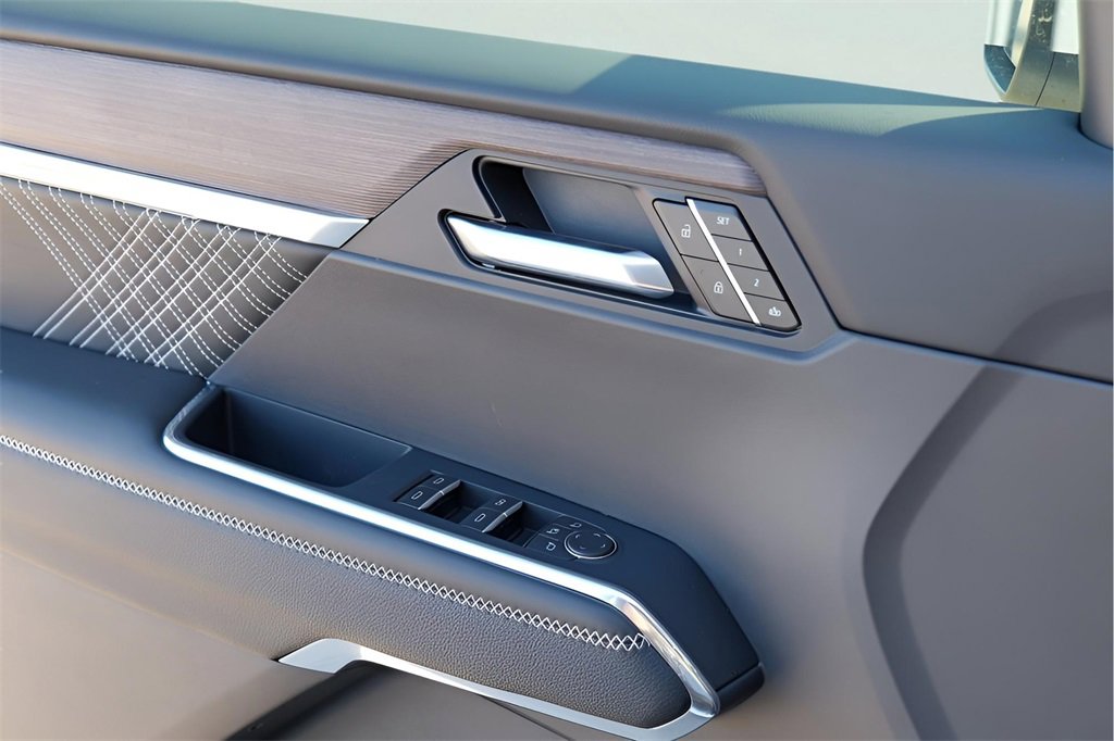 New 2026 GMC Acadia Denali w/ Super Cruise Package image 20