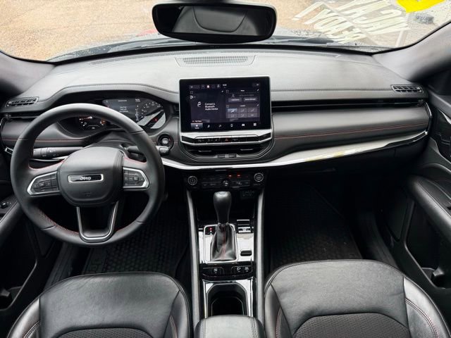 Used 2023 Jeep Compass Trailhawk image 29